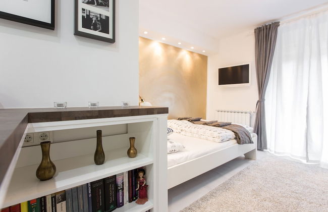 Witty Please & Bardot - Foto 4