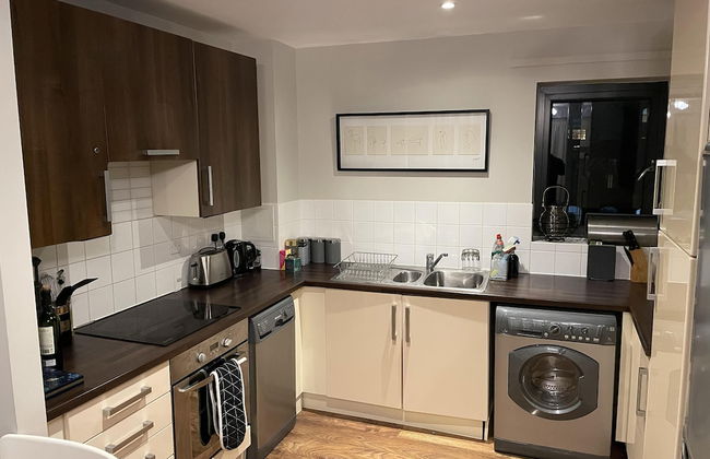 Charming 2-bed Apartment in Bow, London - Foto 6