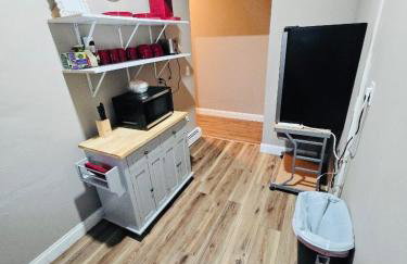 Suites on East Side near Whole Foods, Brown University, Miriam Hospital, MBTA, Downtown, - Foto 44