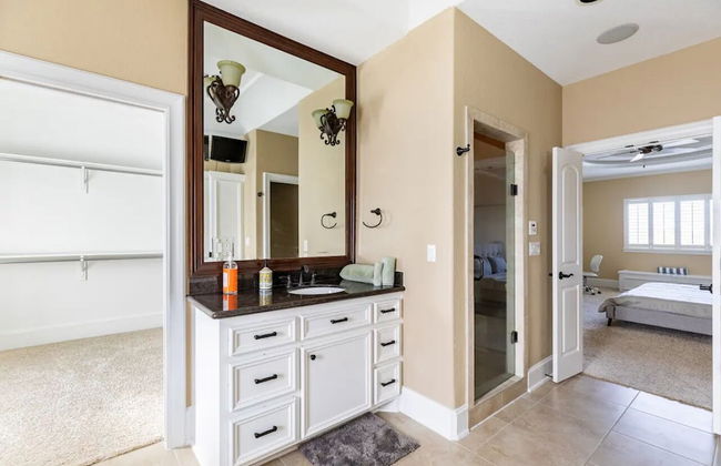 BIZI near Galleria Mall - Foto 41