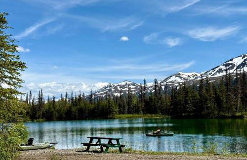 Secluded, Pet Friendly Cabin near Denali National Park with Mountain and Lake Views, Perfect for an Alaskan Escape - Foto 8