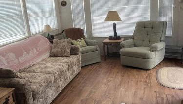 Wonderful Cottage Overlooking the Lake with Porch in Florida - Foto 4