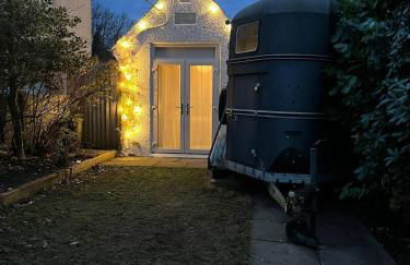 The Telephone exchange very quaint hot tub stay - Foto 14