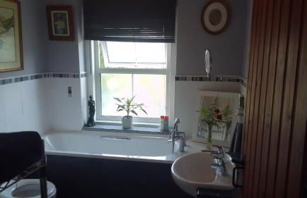 4 Bed-2 Bath-Bar-Pool Table-Library- Xmas venue - Photo 18