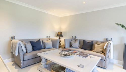 Closefield - Photo 4