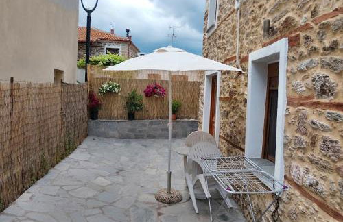 MARIANTHI'S STONE HOUSE- Studio2 - Photo 1