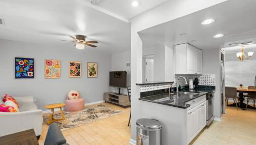 Parkside Alexandria Townhome - 3br free parking - Foto 5