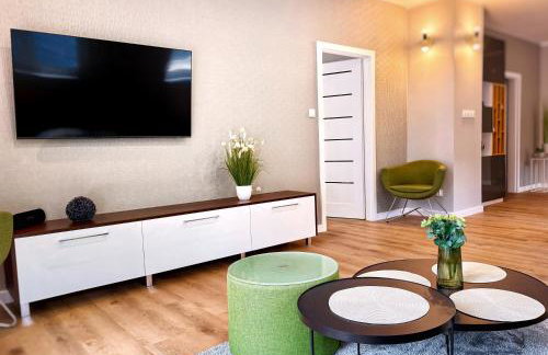 MODERN VILLA & PRIVATE GARDEN in Warsaw - Fully Renovated 2025 - Foto 8