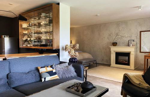 Exklusiver Souterrain - zentral, ruhig mit großer Terrasse, Bergblick und privaten Sauna zzgl - Photo 6