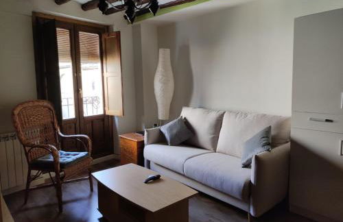 Casa Pilar situada en la capital del Somontano - Foto 1