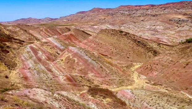 David Gareja Monastery and Rainbow Mountains Tour - Foto 3