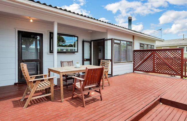 Kiwi Holiday Home near Airport - Photo 28