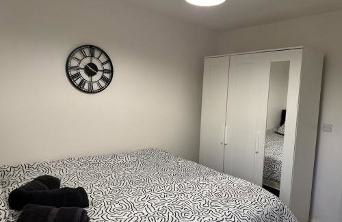 Apartment near Luton Airport, Train Station & Football Club - Foto 15
