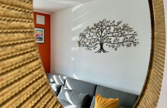 Sandringham House Serene Escape Cottage - Photo 43