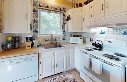 Silver Spring Chalet Spacious 4BR Retreat 1888 - Foto 2