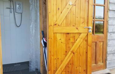 Cozy Cabin Retreat - Sleeps 2 & a Child - Foto 19