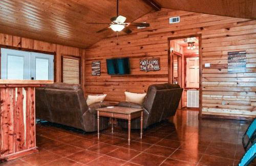 Cozy lakefront cabin with boat house and ramp on T - Foto 18