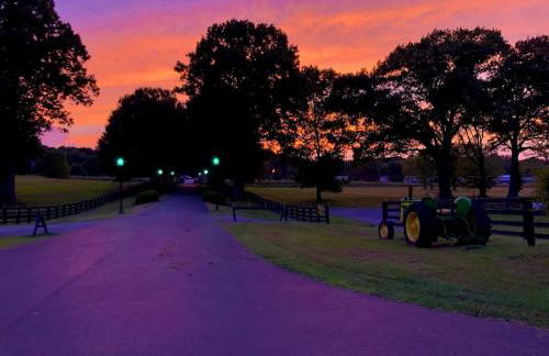Scenic Barn B&B with Private Bath & Country Breakfast near Old Hickory Lake – Gallatin, Tennessee - Foto 28