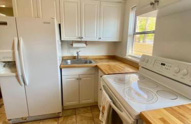 Two Fully Equipped Apartments and a Studio 5 miles from the beach - Foto 5