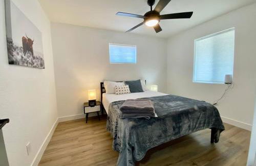 Uniquely remodeled historical district home - Foto 22