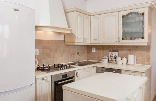 Countryside Family Villa with Private Pool - Photo 24