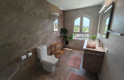 Spectacular 3 bedrooms Sea Views apartment - Photo 29