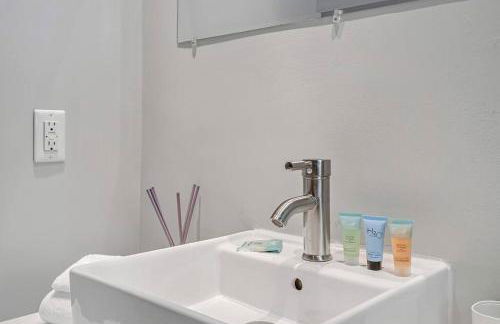 Charming HBG Haven: Cozy 1BR Apt - Foto 18