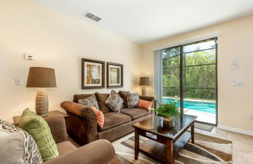 Family Friendly - South Facing Pool - Game Room - Gated - Near Disney - Foto 2