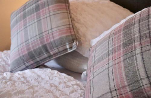 Entire Family Vacation Home . WiFi . FREE Parking - Foto 3