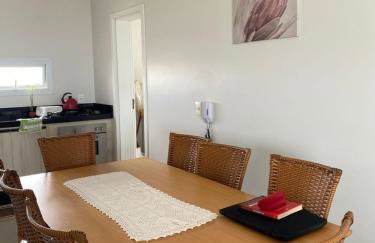 Apartamento Aconchegante com Piscina a 2 Quadras da Beira-Mar - Foto 13