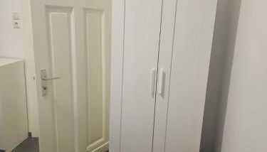 Work and Stay Eschweiler 50qm 2 Betten Küche und Badezimmer - Foto 2, wardrobe