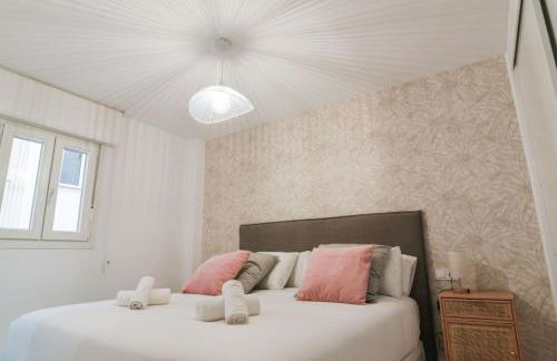 Magnificent- 2Bd 2Bth- City Center - Photo 26