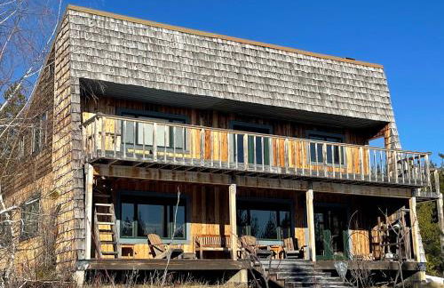 Secluded Cabin in Polebridge, Montana, with Fantastic Views of Glacier National Park - Dream Glamping Experience - Photo 5