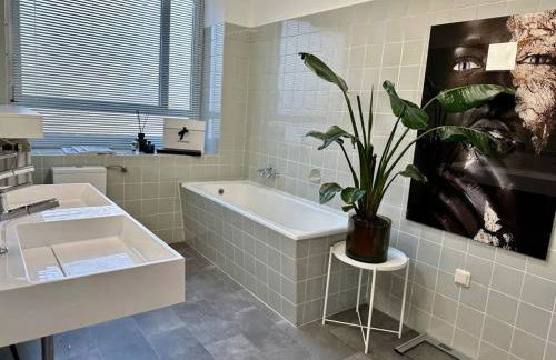 Exklusiver Rheinblick Messe Parken 5 Zimmer, 12 Personen - Foto 25