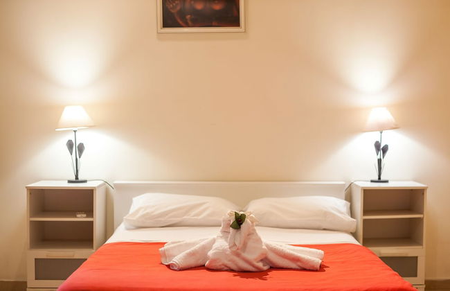 Cozy Family Home Near the Beach - Photo 6