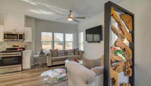 South Houston Townhome with Patio & Gas Grill - Foto 3