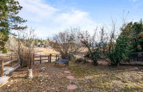 North Shore Lakefront - Spacious Lakefront with Hot Tub, & Game Room - Foto 60