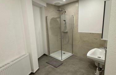 Kernsanierte Monteurwohnung für 5 Personen - Foto 13