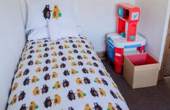 Spacious 6 bedroom House in Dudley with optional Nursery-Drive and Garage-Families and Contractors Welcome - Foto 10