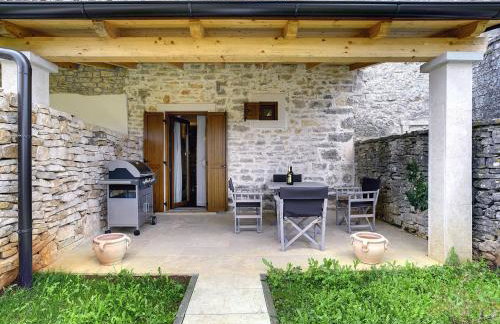 Holiday Home in Rojnici With Private Pool - Photo 66