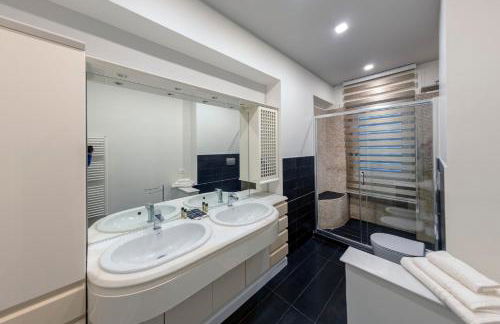 Crystal & Esmeralda Apartment Suites Sorrento - Photo 27