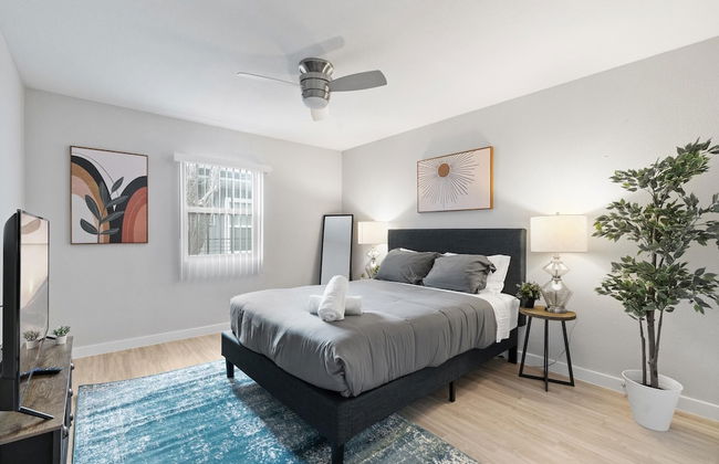 Modern 2BR Near UT Hyde Park Evonify - Foto 3