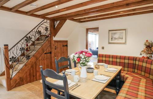 Chestnut Barn - Photo 16