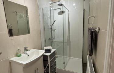 Omega Apartment - 3 Bedrooms - Sleeps 5 - Foto 7