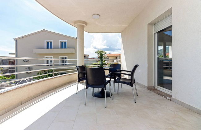 Modern Apartments With Private Balcony Kaštel Novi - Foto 36