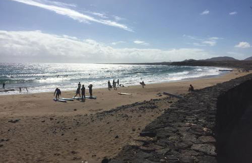 Casa Lili - Shared Pool - Close to Seafront Promenade - Sea Views from upper terrace - Foto 23