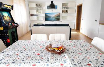 Salerno Marina Bay - Modern Apartments with Balcony & Free Parking - Photo 1