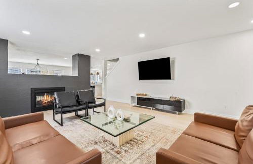 Bedroom house in prime location by the village - Foto 3