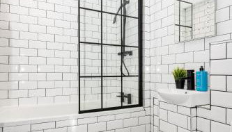 Cheerful 2 Bedroom Homely Apartment, Sleeps 4 Guest Comfy, 3x Double Bed, Parking, Free WiFi, Suitable For Business, Leisure Guest,Glasgow, Glasgow West End, Near City Centre, Perfect For Common Wealth Games 2026 - Foto 5