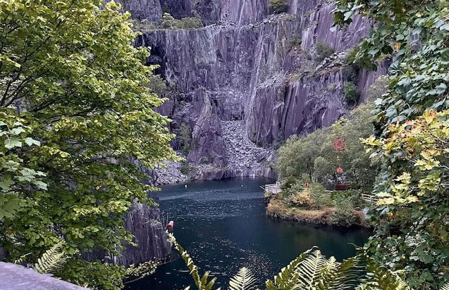 Shepherds Hut With Hot Tub, North Wales, Anglesey - Photo 14